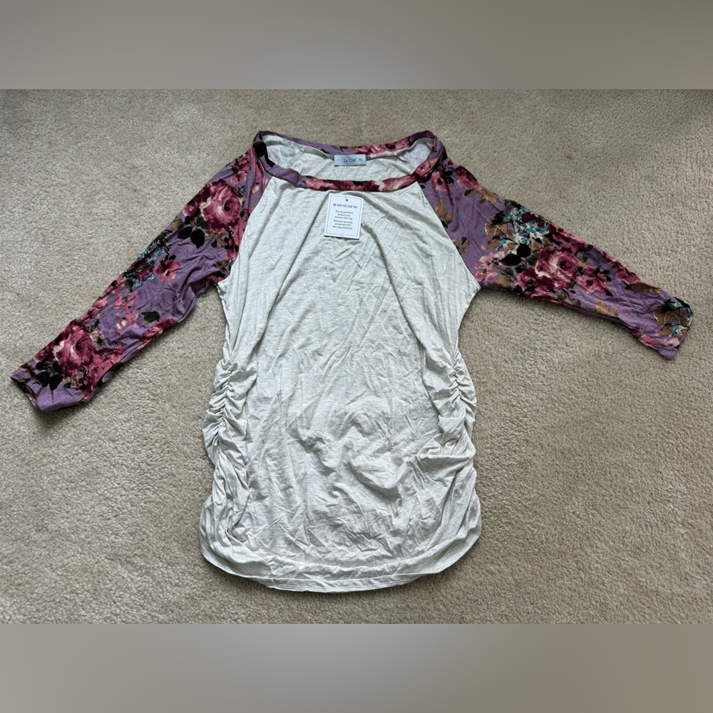 Women’s Maternity floral 3/4 length sleeves. Size XL